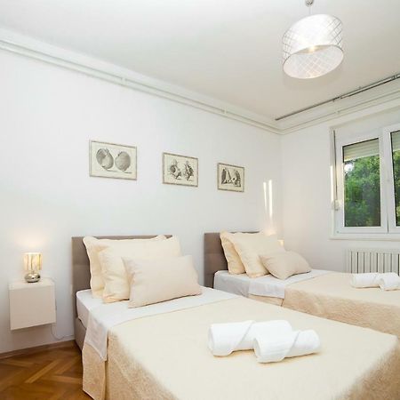 Appartamento Casa Ana Zara Esterno foto