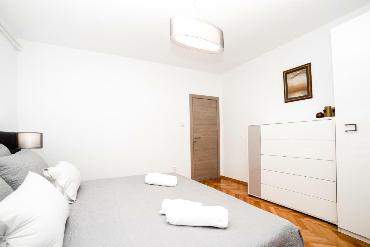 Appartamento Casa Ana Zara Esterno foto