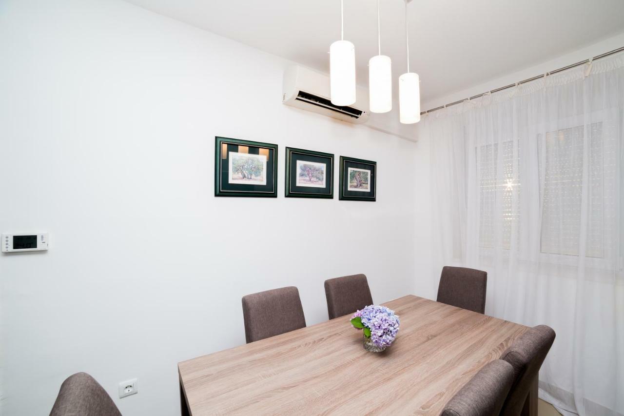 Appartamento Casa Ana Zara Esterno foto